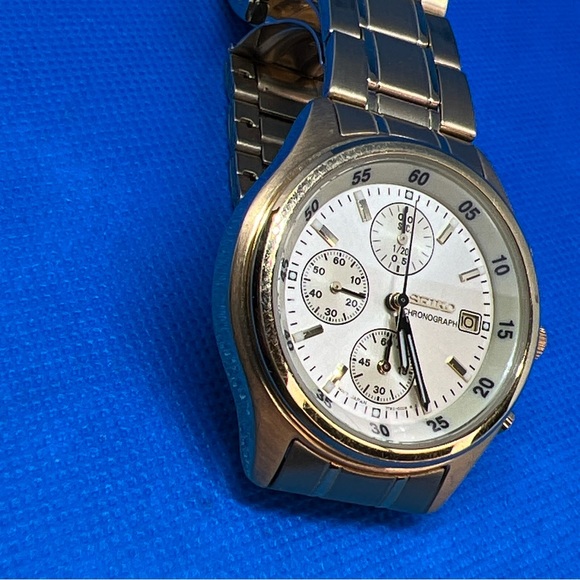 Seiko 7T32 Chronograph Gold tone Vintage Watch 482988 - Picture 10 of 16